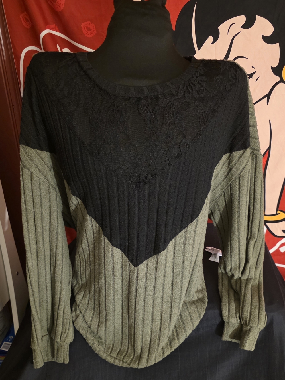 Two-Tone Knit Sweater in Black and Army Green